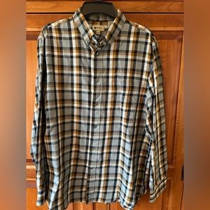 Havgar Mens casual button down shirt size L. One pocket